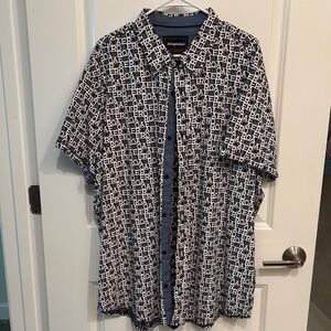 Aeropostale Black and White Geometric Casual Shirt